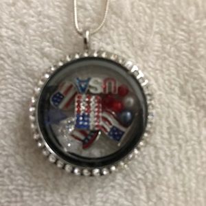 Patriotic floating charm necklace
